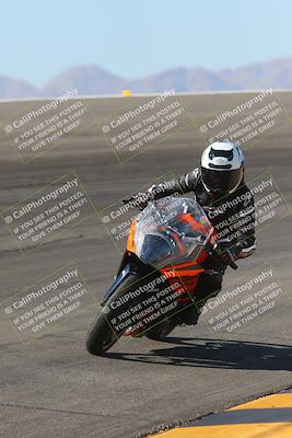 media/Nov-06-2023-Moto Forza (Mon) [[ce023d0744]]/4-Beginner Group/Session 2 (Bowl Tight Speed)/